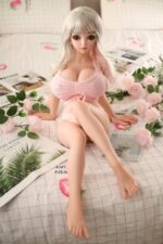Aimi 清純甜美洋娃娃迷你巨乳蘿莉 金屬骨架超柔軟矽膠仿真性愛娃娃 100cm - 矽膠手感