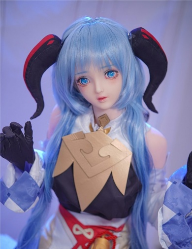 【動漫風格情趣娃娃】Amaya 動漫風藍髮牛角性感女魔王 超柔軟TPE身體仿真性愛娃娃 145 cm (附衣服和頭飾) 官方授權