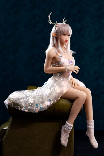 實體娃娃 - Aika Anime Realistic Sex Doll, Little Breasts, Ultra Soft Silicone 150 cm (4'3 ft)