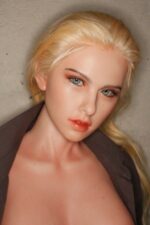 RealDoll 以外的更好選擇？Elizabeth 霸氣情欲歐美金髮模特 金屬骨架果凍軟胸 超柔軟矽膠仿真性愛娃娃 169 cm 可動金屬骨架版