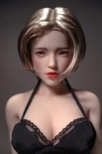 還在看 JY Doll？試試這款 Georgia 冷豔女神迷你動漫蘿莉 靈活骨架超柔軟矽膠仿真性愛娃娃 60 cm (矽膠娃娃)