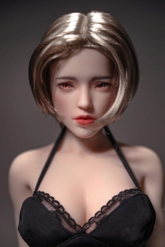 還在看 JY Doll？試試這款 Georgia 冷豔女神迷你動漫蘿莉 靈活骨架超柔軟矽膠仿真性愛娃娃 60 cm (矽膠娃娃)