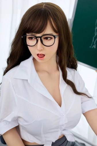 冷白皮矽膠首選：Johanna 亞洲仿真實體娃娃，豐腴身材，超軟矽膠 166 cm（5'4 英尺） (當日發貨)