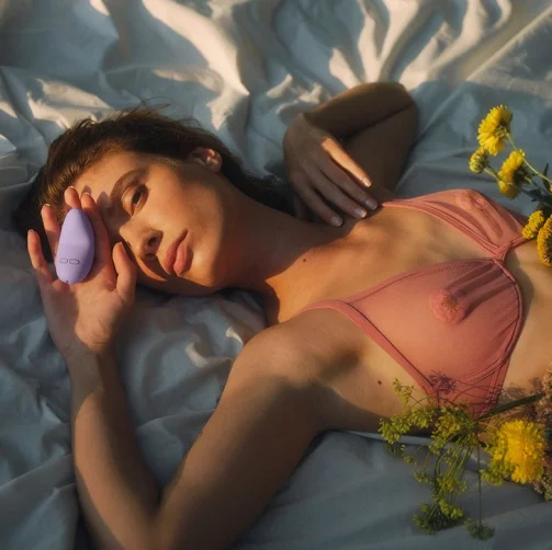 陰蒂吸吮口真空細節 - Lelo Lily 3 陰蒂震動器