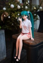 Miku 迷你可愛動漫苗條蘿莉 超柔軟矽膠身體仿真性愛娃娃 60cm (乙烯基頭) - 矽膠手感
