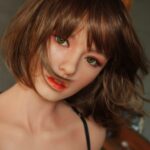 [矽膠娃娃] Natalia 性成癮的巨乳短髮尤物 D罩杯金屬骨架彈性軟胸 柔軟TPE仿真性愛娃娃 165 cm (矽膠頭) - JoyToy 香港 正品