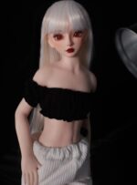 陪伴玩偶 - Saki 迷你妖精貧乳蘿莉 超柔軟矽膠身體仿真性愛娃娃 55cm (乙烯基頭)