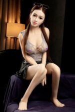 Yanlin 日系豐滿動漫蘿莉 C罩杯 超柔軟TPE身體矽膠頭部仿真性愛娃娃 150 cm - 矽膠手感