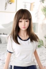 還在看 SanHui？試試這款 Zhan 日系嬌小清純學生妹 D罩杯 超柔軟TPE仿真性愛娃娃 138 cm (嬌小纖瘦型)